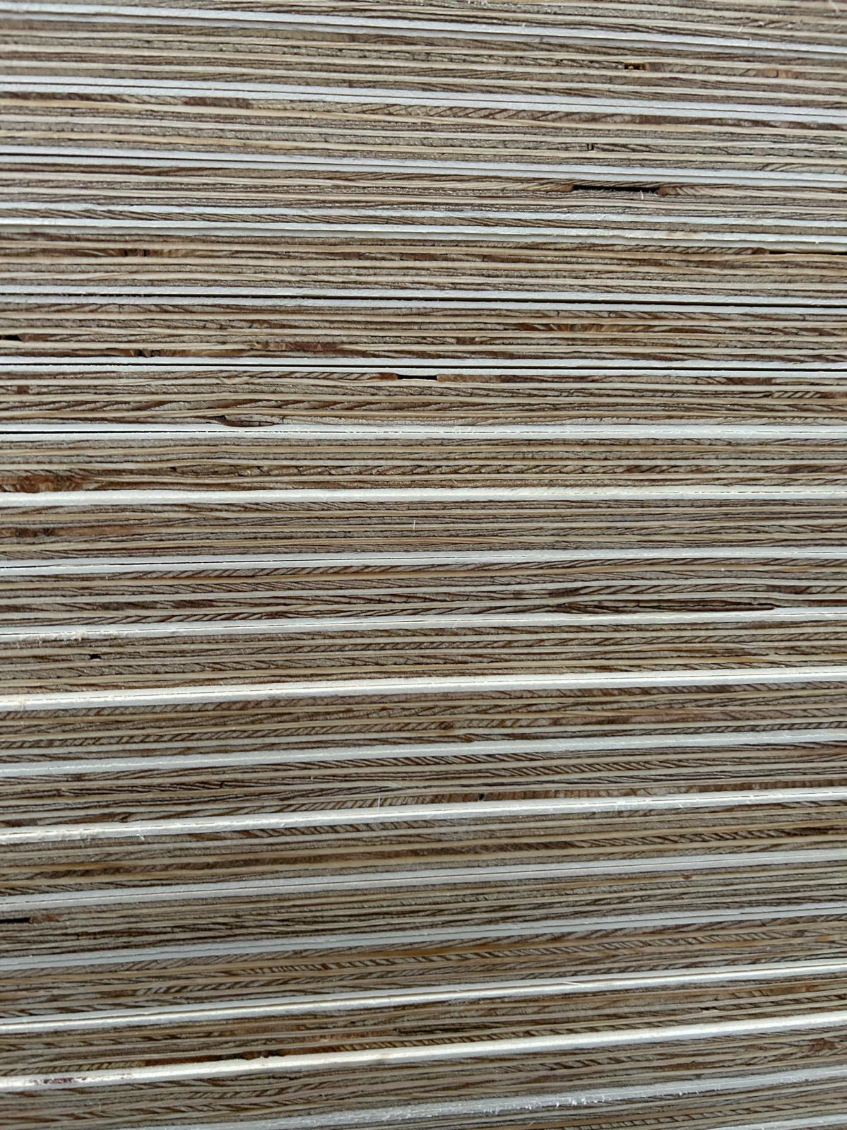 TWIN Film Faced Plywood premium engineered panel with dark brown phenolic surface